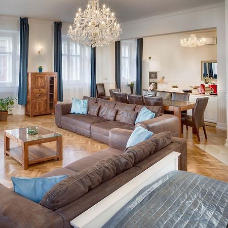 Smetanovo Nabrezi - Riverview Old Town Apartment Прага Екстер'єр фото