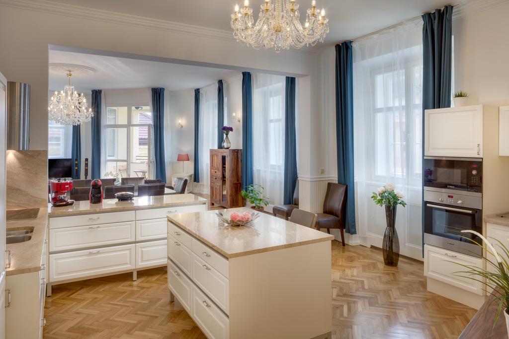 Smetanovo Nabrezi - Riverview Old Town Apartment Прага Екстер'єр фото